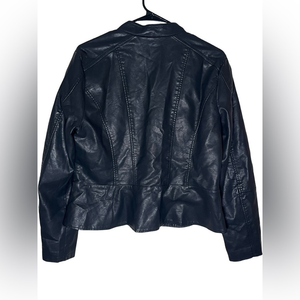 Baccini Black Faux Leather Moto Jacket - Size L, NWT, Chic & Versatile - Picture 4 of 10
